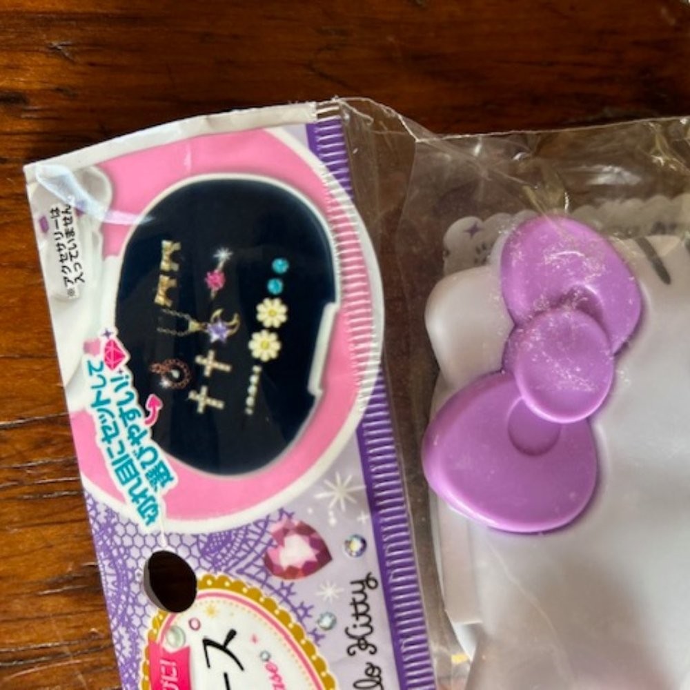 Hello Kitty Jewel Case - Picture 9 of 9